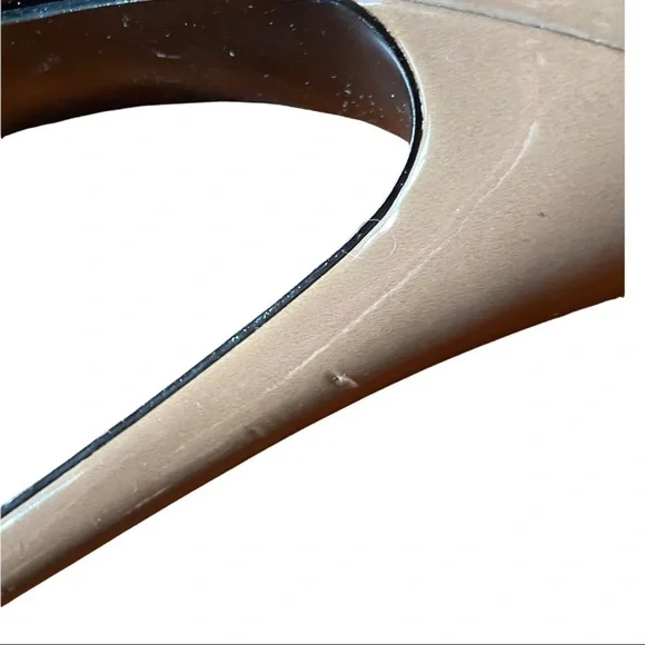 GUESS Tan and black Woman’s stilettos Size 8.5 - Picture 13 of 15